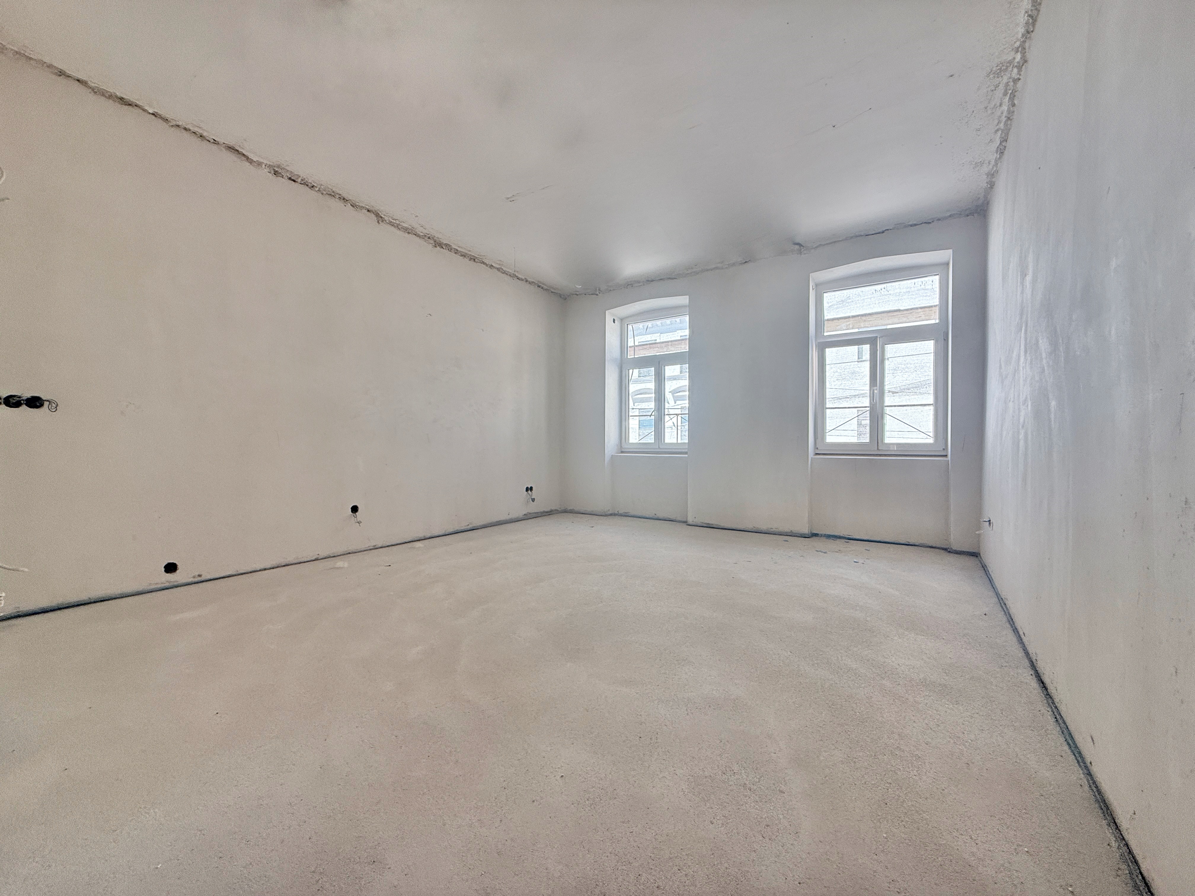 Erstbezug nach Kernsanierung I Fubodenheizung I sdseitiger Balkon I Luftwrmepumpe inkl. Khlung I 3fach Verglasung mit Auenjalousien I Schlsselfertig /  / 1170 Wien / Bild 2