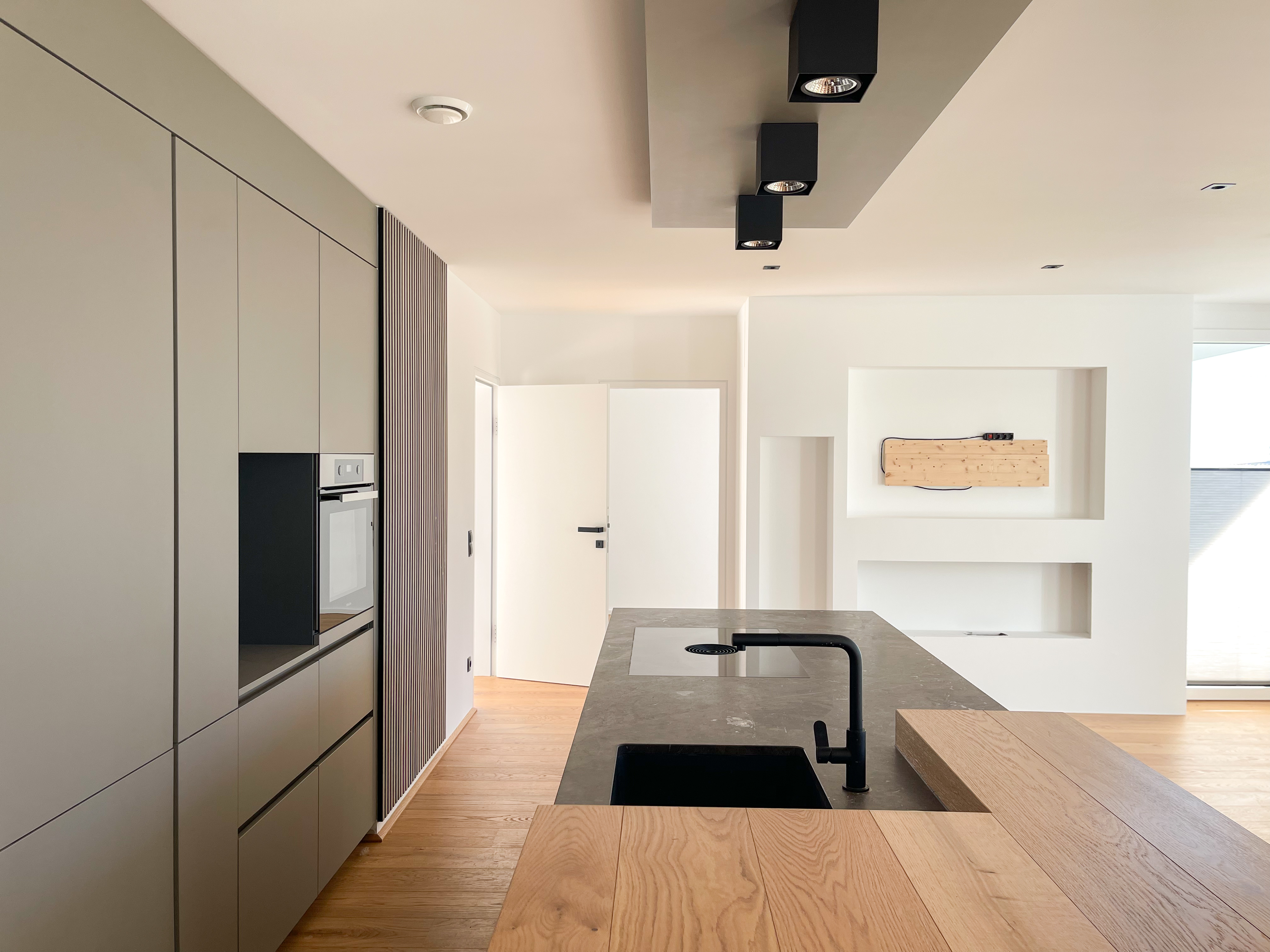 Stilvolle Wohnung mit atemberaubendem Weitblick /  / 6065 Thaur / Bild 2