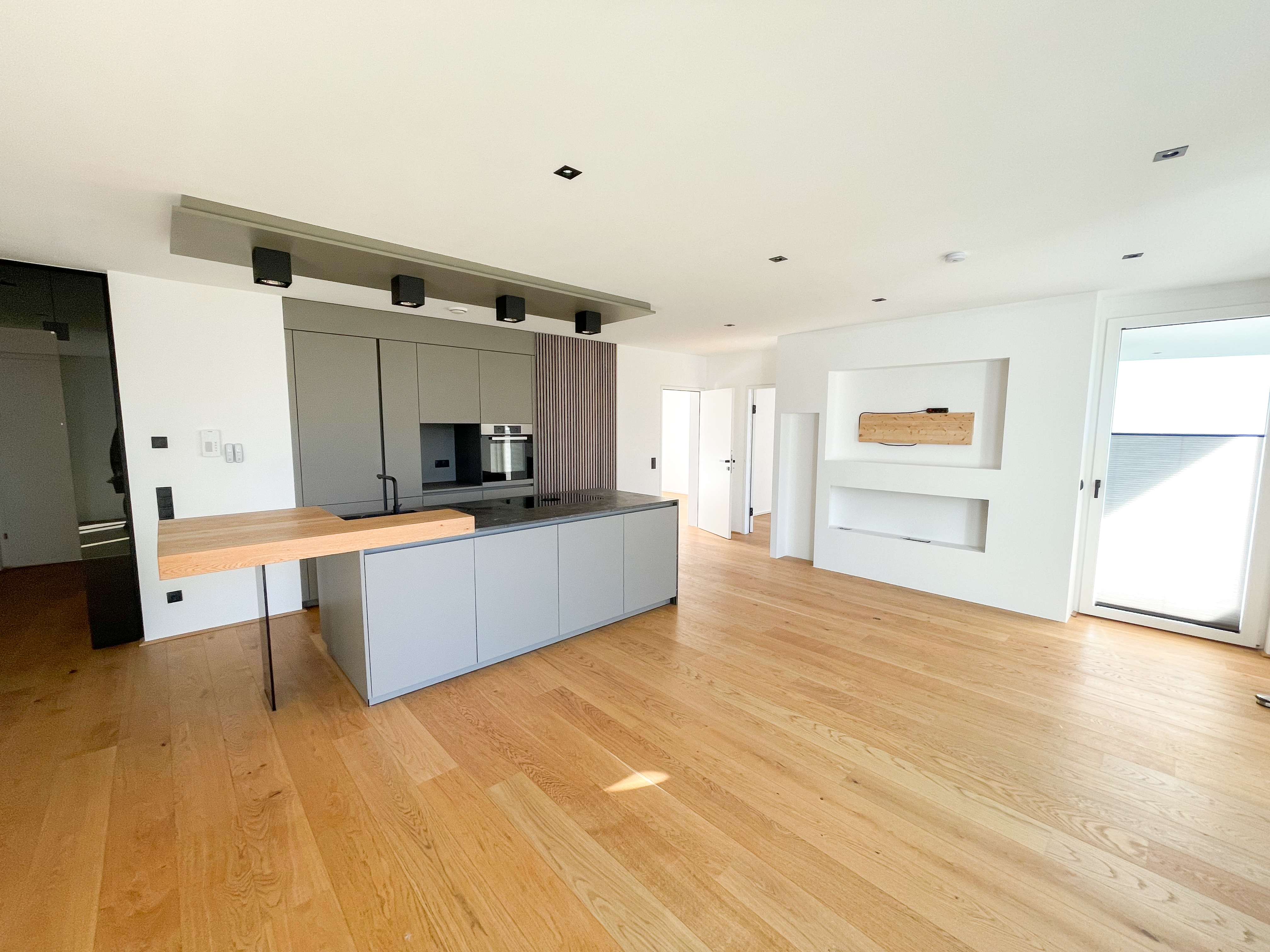 Stilvolle Wohnung mit atemberaubendem Weitblick /  / 6065 Thaur / Bild 1