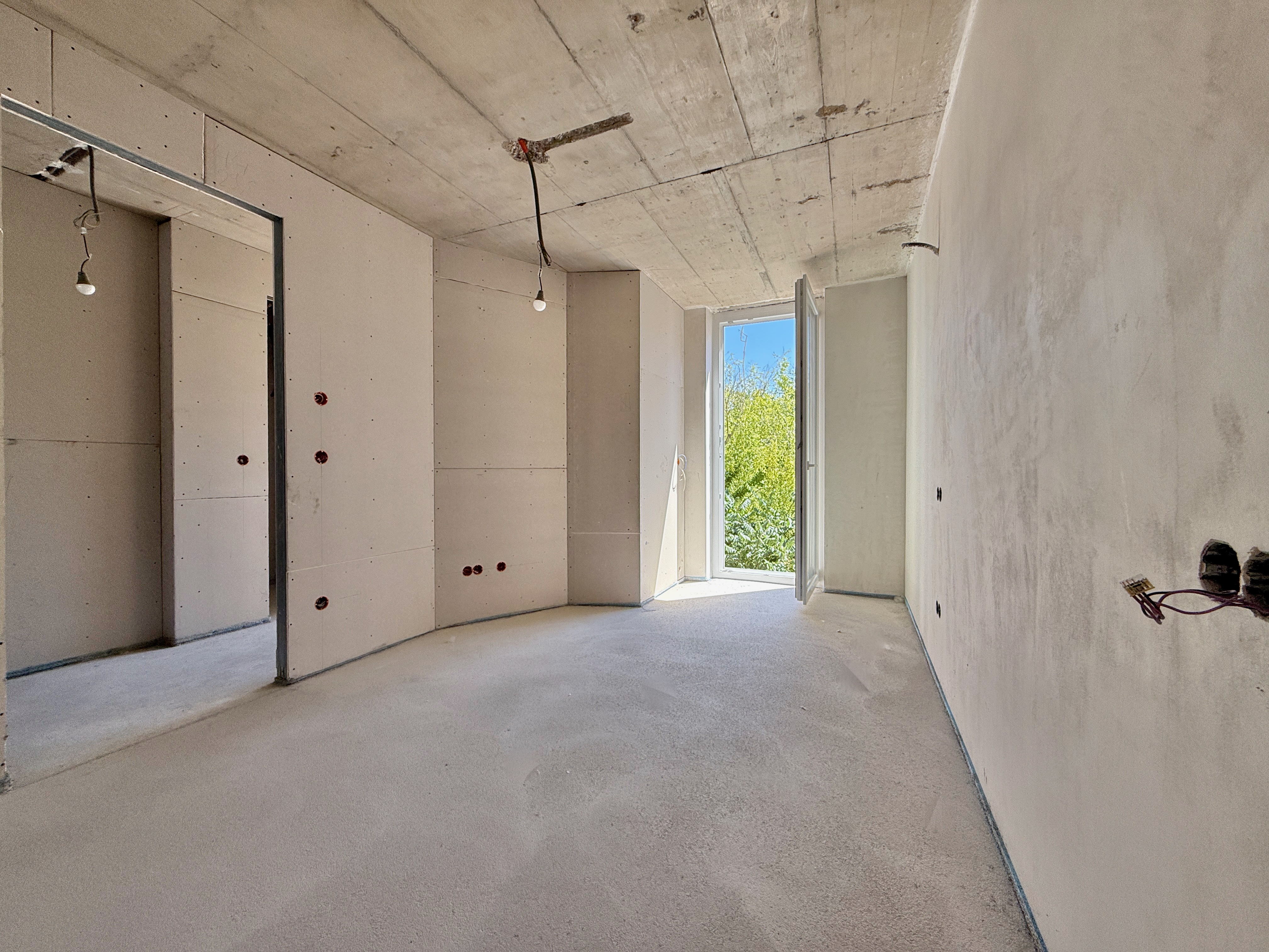 Erstbezug nach Kernsanierung I Fubodenheizung I sdseitiger Balkon I Luftwrmepumpe inkl. Khlung I 3fach Verglasung mit Auenjalousien I Schlsselfertig  /  / 1170 Wien / Bild 1