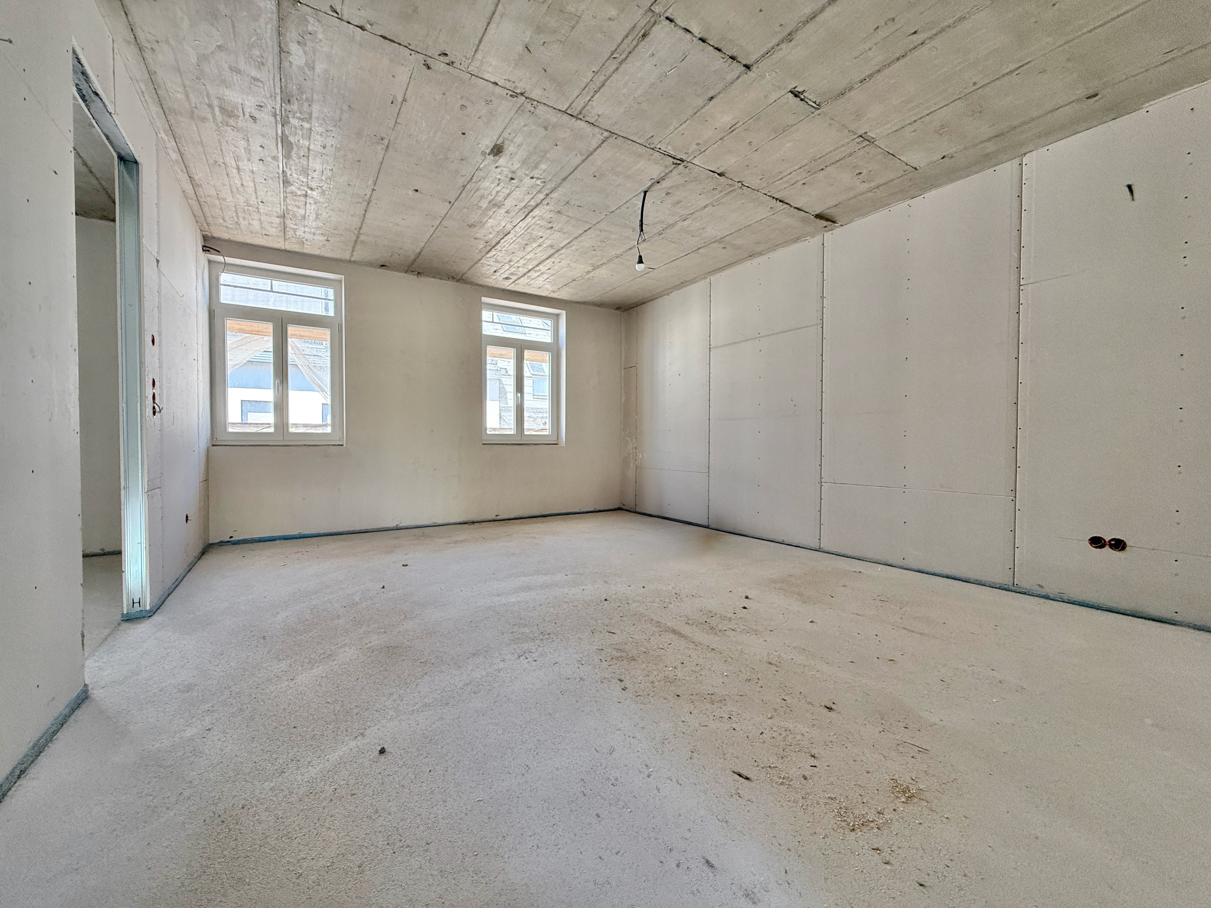 Erstbezug nach Kernsanierung I Fubodenheizung I sdseitiger Balkon I Luftwrmepumpe inkl. Khlung I 3fach Verglasung mit Auenjalousien I Schlsselfertig  /  / 1170 Wien / Bild 2