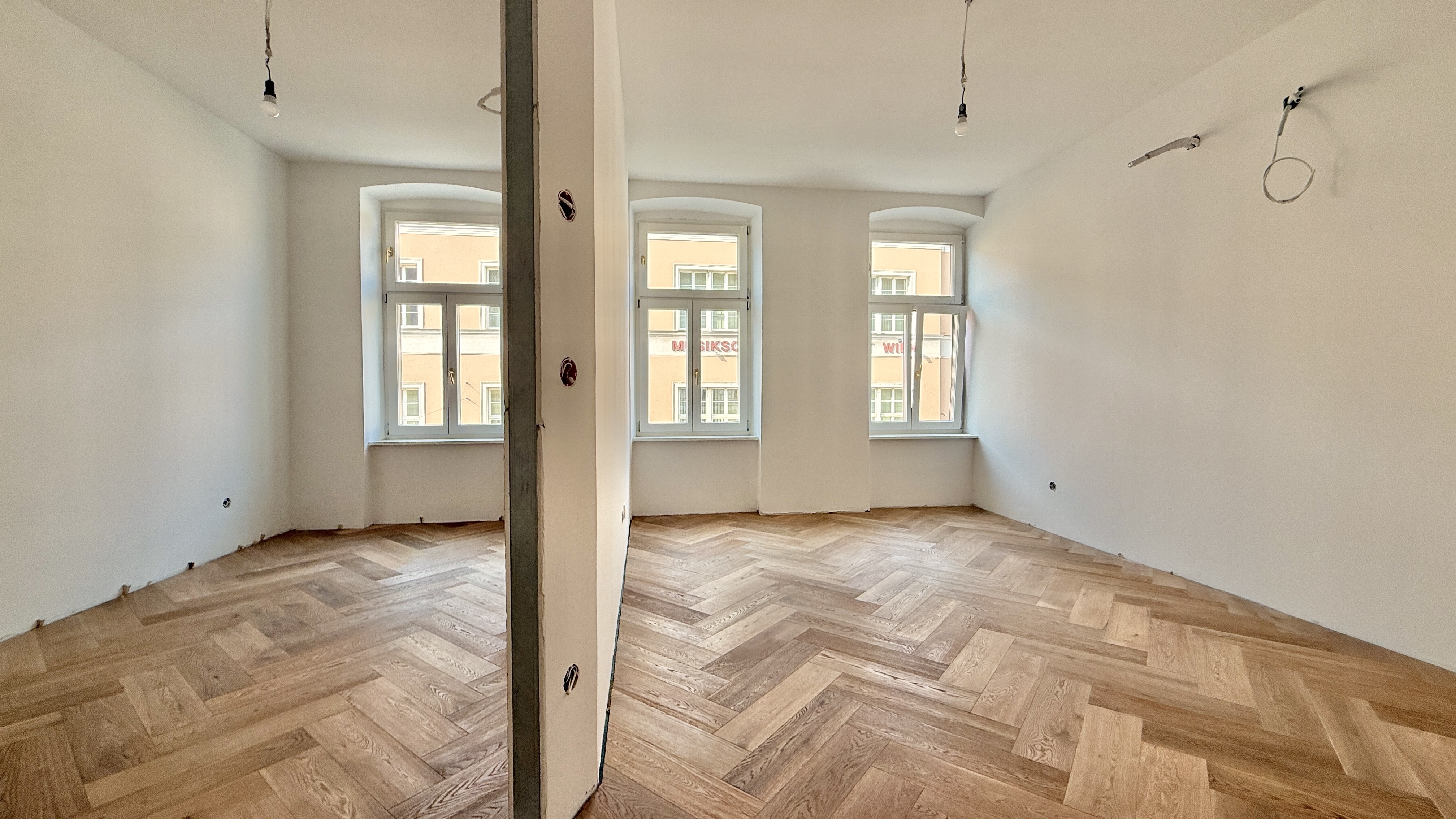 Erstbezug nach Kernsanierung I ca. 10 m groen Auenflche I U-Bahn Nhe I Luftwrmepumpe inkl. Khlung I  /  / 1160 Wien / Bild 2