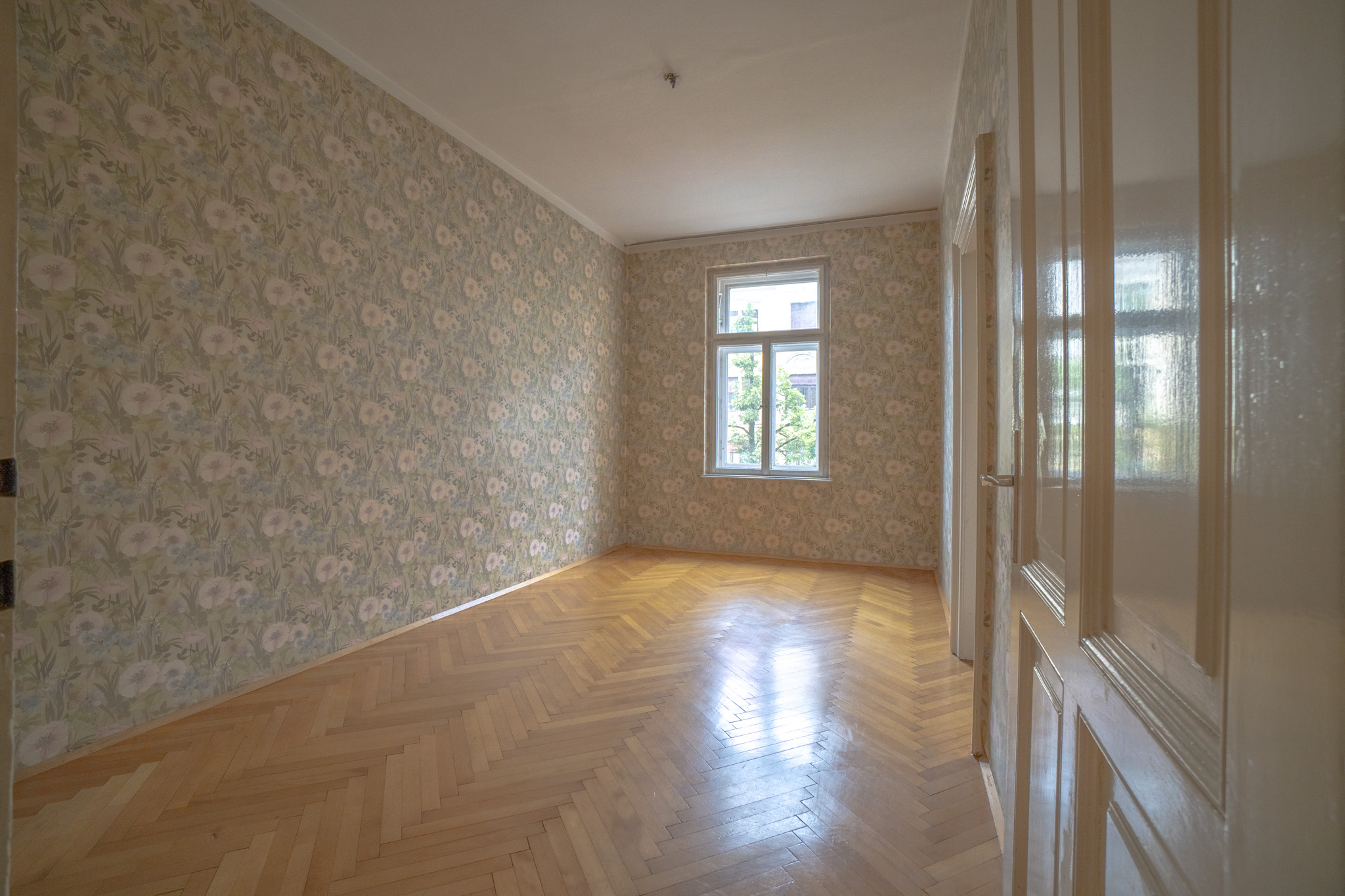 Sanierungsbedrftige 2-Zimmer-Wohnung in Saggen mit Entwicklungspotenzial /  / 6020 Innsbruck / Bild 1