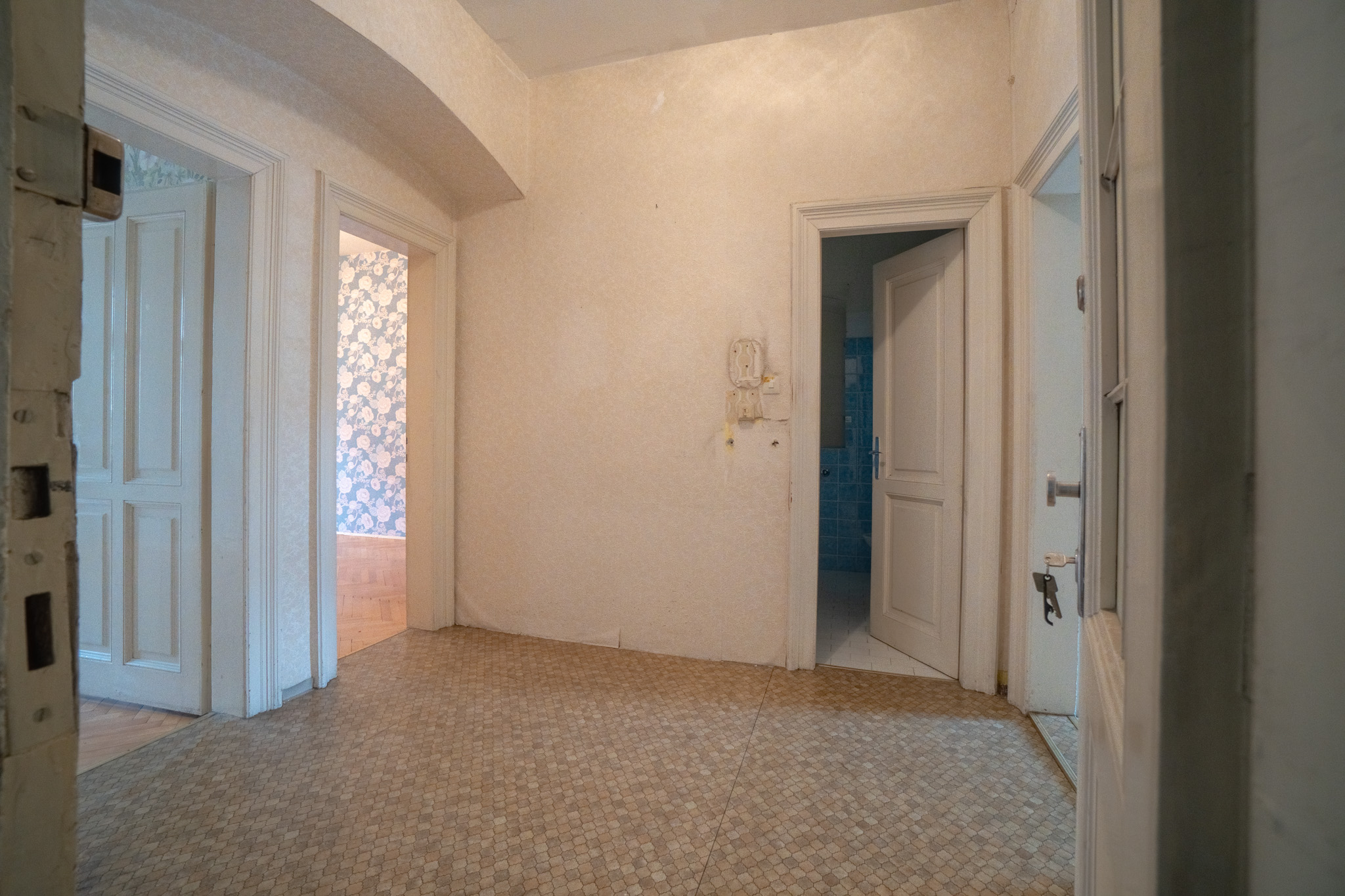 Sanierungsbedrftige 2-Zimmer-Wohnung in Saggen mit Entwicklungspotenzial /  / 6020 Innsbruck / Bild 2