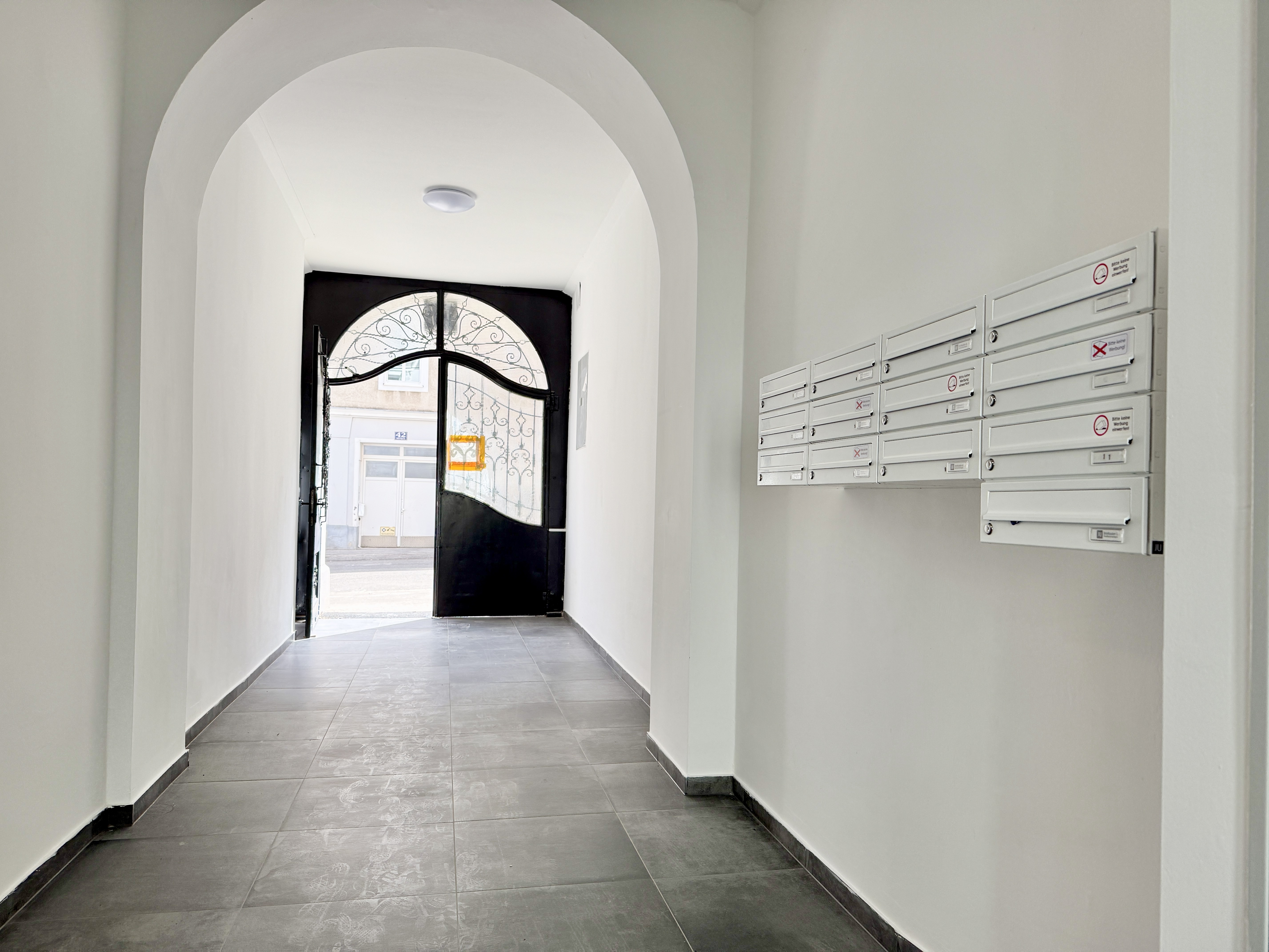 Erstbezug sanierter Altbau in Fertigstellung I ca. 19m ruhige hofseitige Auenflche I Luftwrmepumpe I Fubodenheizung I Schlsselfertig. /  / 1160 Wien / Bild 2