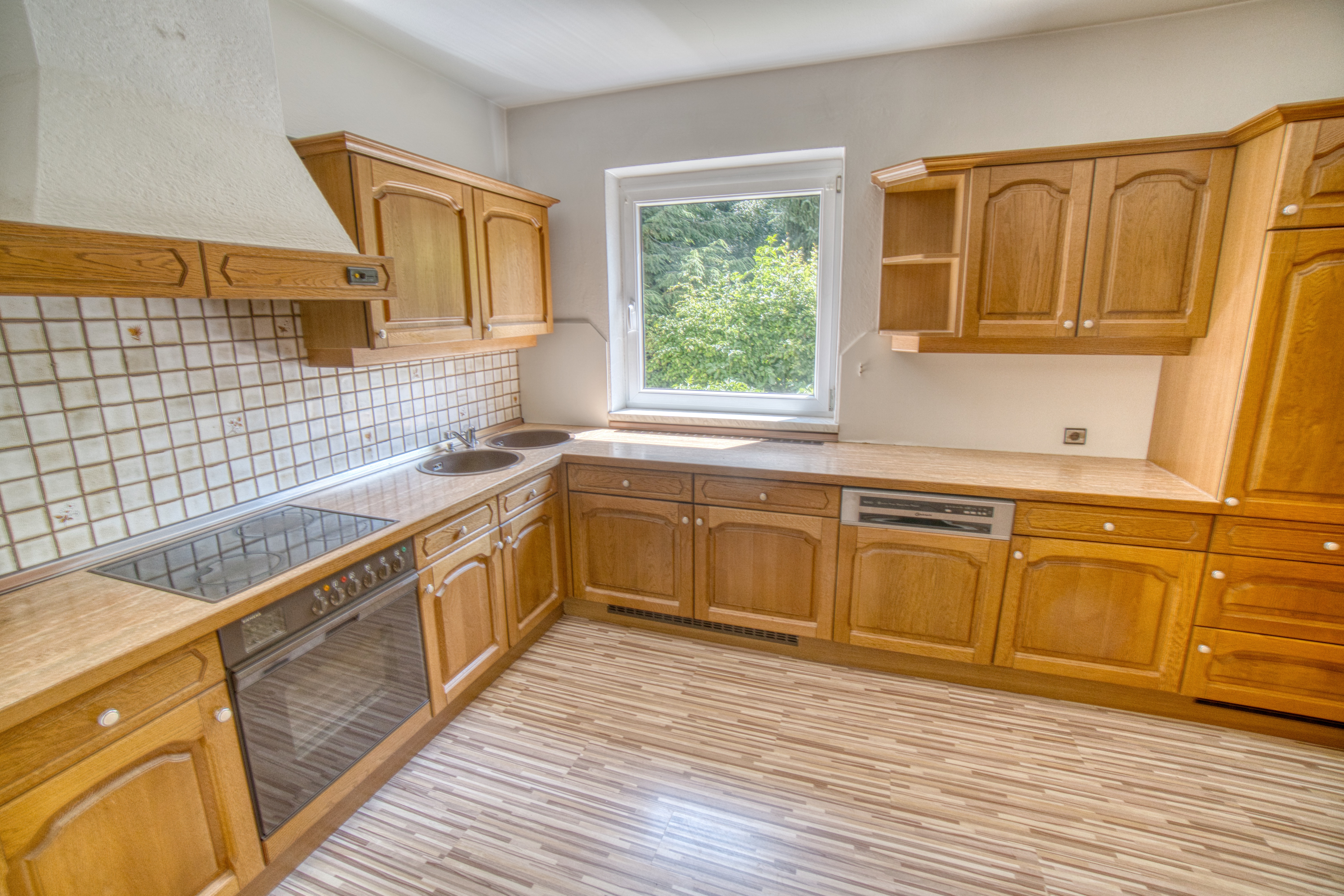 Neuer Preis - Ruhig gelegenes Haus mit zwei separaten Wohnungen /  / 6094 Axams / Bild 4